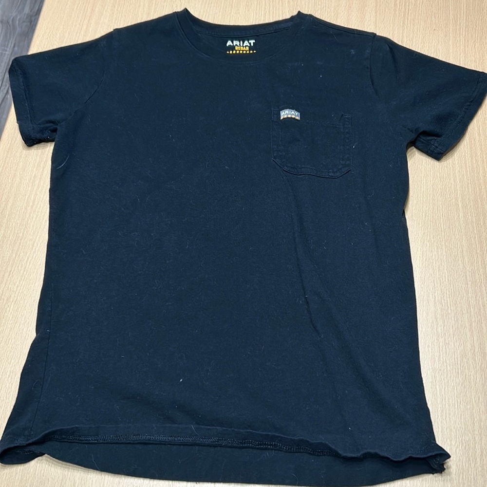 Ariat Rebar, size small medium, short sleeve tee
